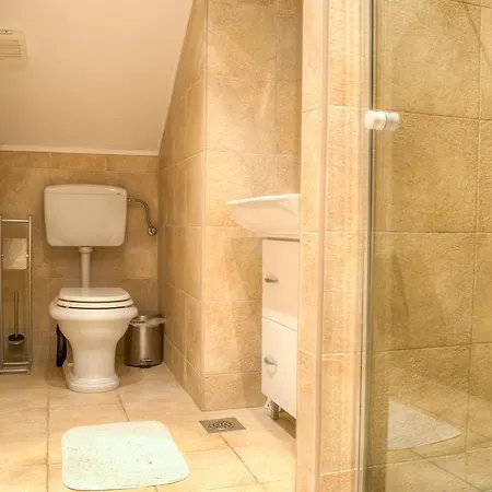 Esma *