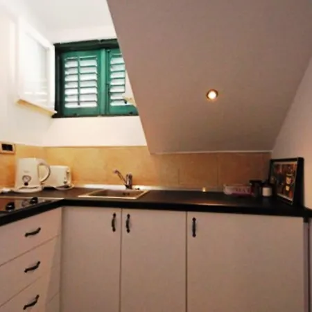 Apartman Esma *